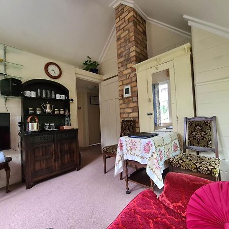 Dovecote House Bed & Breakfast Auckland Bagian luar foto
