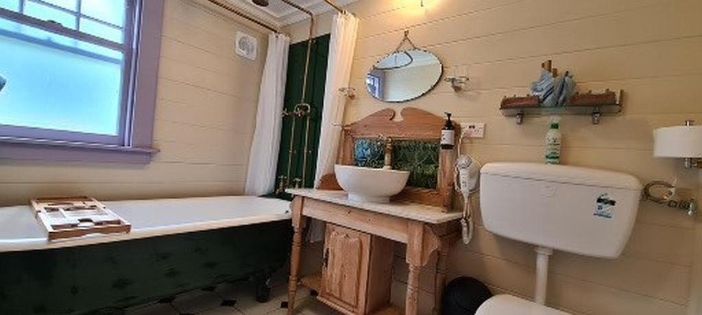 Dovecote House Bed & Breakfast Auckland Bagian luar foto