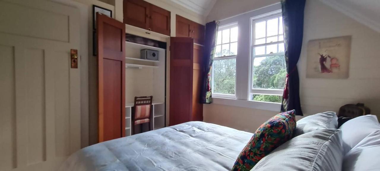 Dovecote House Bed & Breakfast Auckland Bagian luar foto
