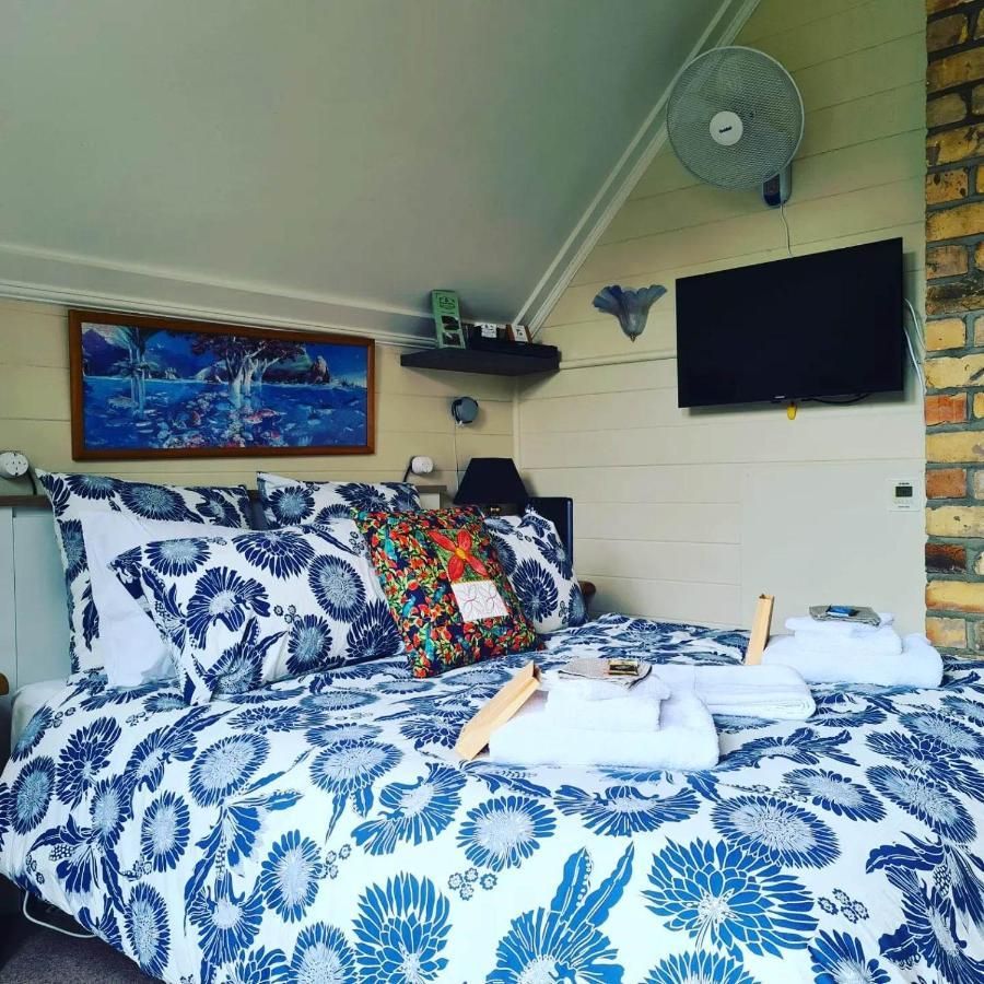 Dovecote House Bed & Breakfast Auckland Bagian luar foto