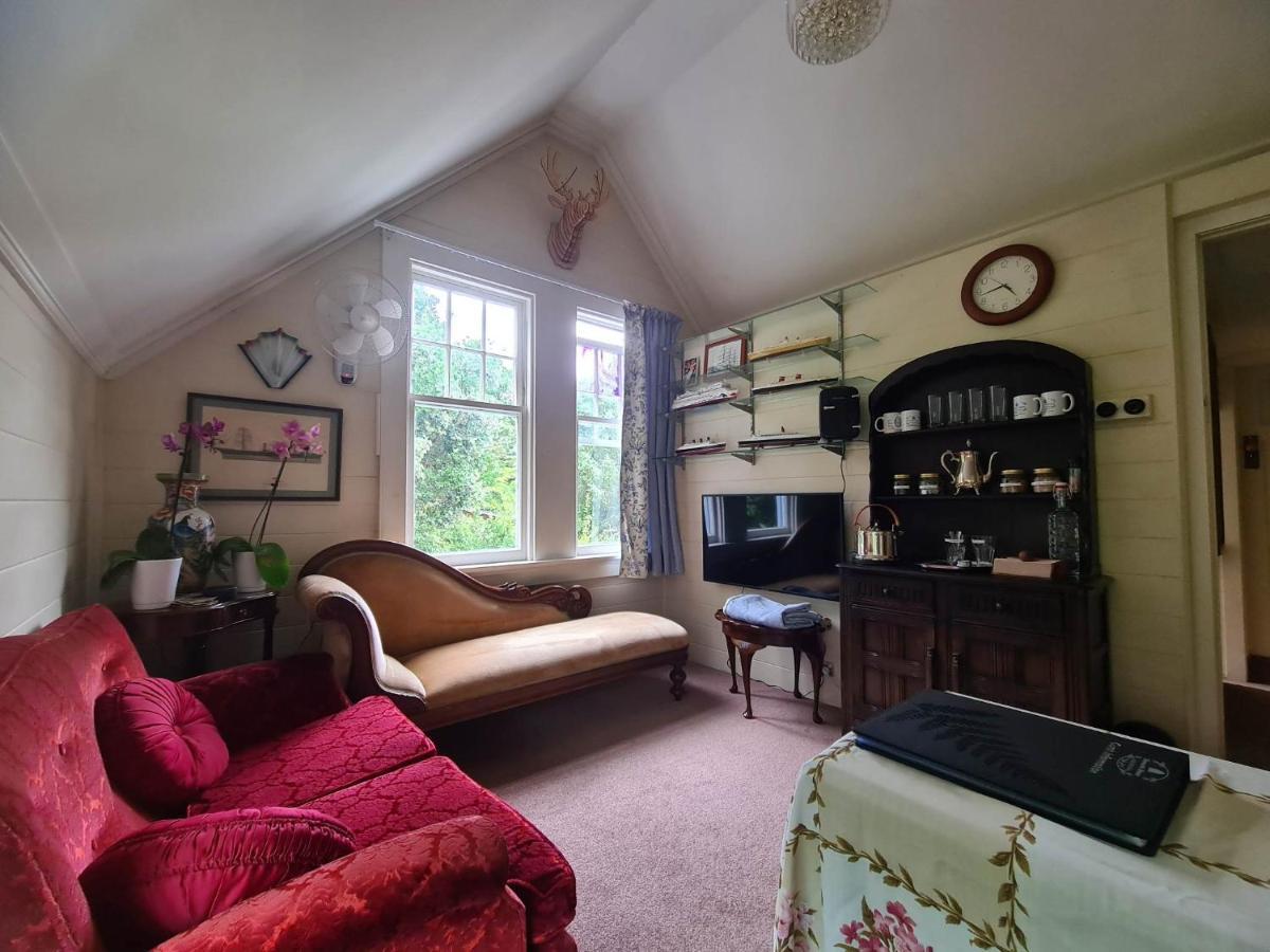 Dovecote House Bed & Breakfast Auckland Bagian luar foto